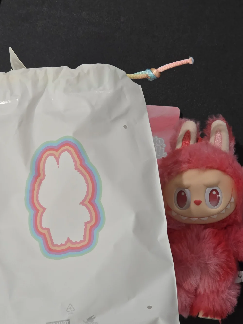 Pop Mart THE MONSTERS Big into Energy LOVE
